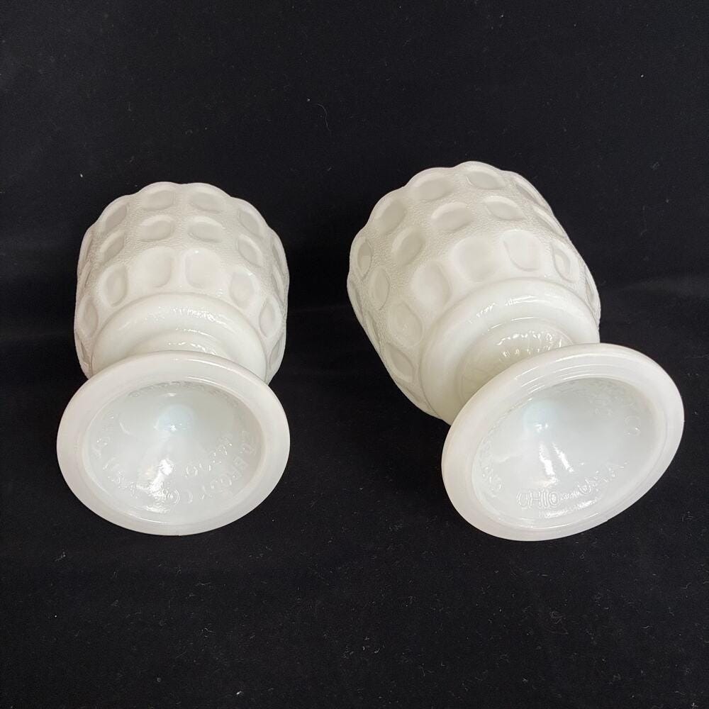 E.O.Brody Milk glass 2 Vases Planters Urns Goblets Vintage 6" tall retro boho - Picture 4 of 10
